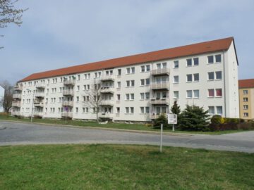 gemütliche 2-Zimmer-Wohnung mit Tageslichtbadezimmer, 01979 Lauchhammer, Etagenwohnung